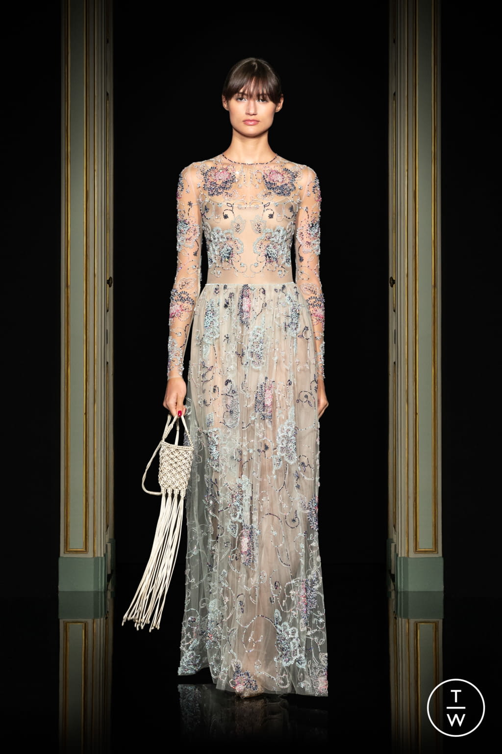 Fashion Week Paris Spring/Summer 2021 look 37 from the Giorgio Armani Privé collection couture