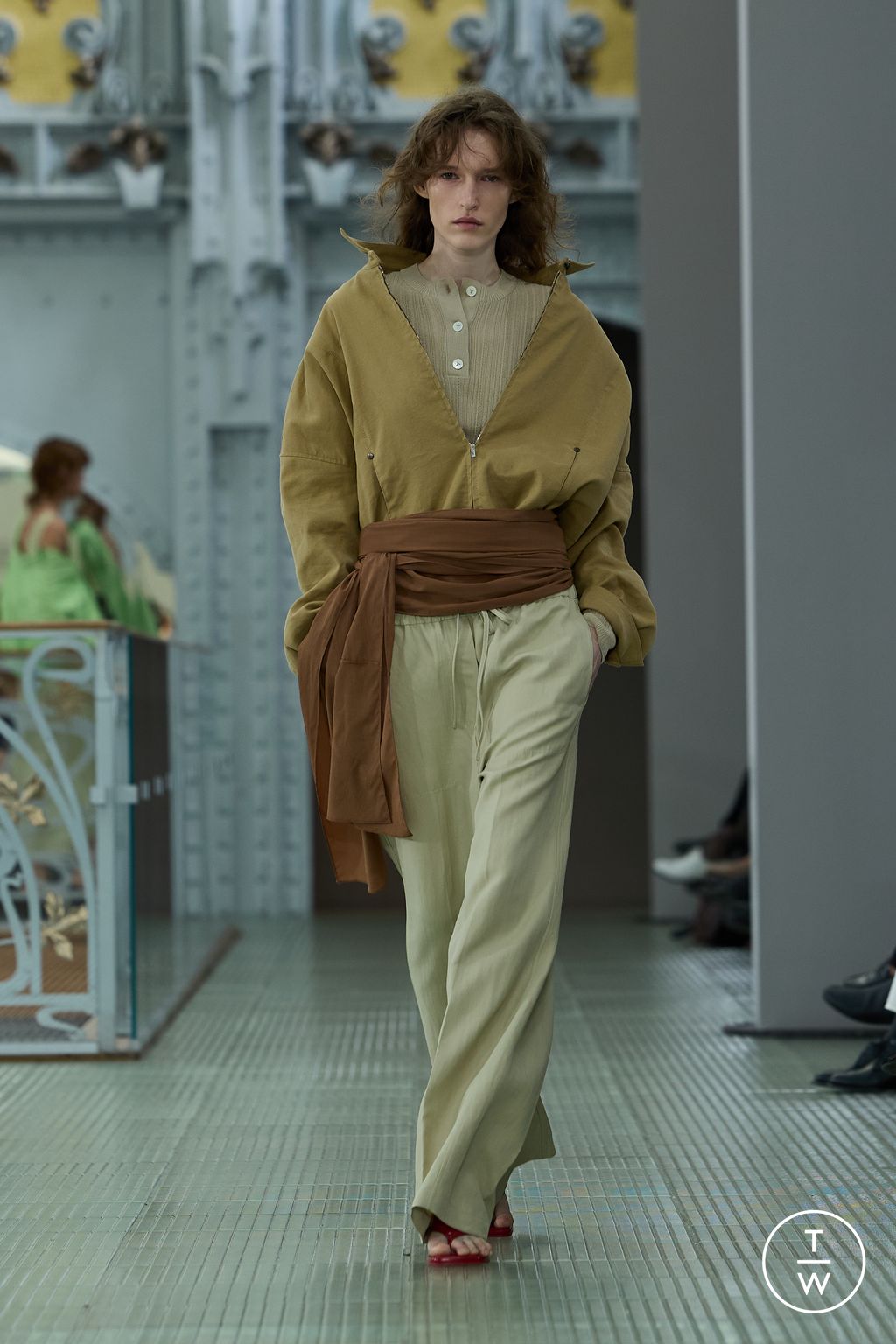 Fashion Week Paris Spring/Summer 2026 look 37 de la collection Time womenswear