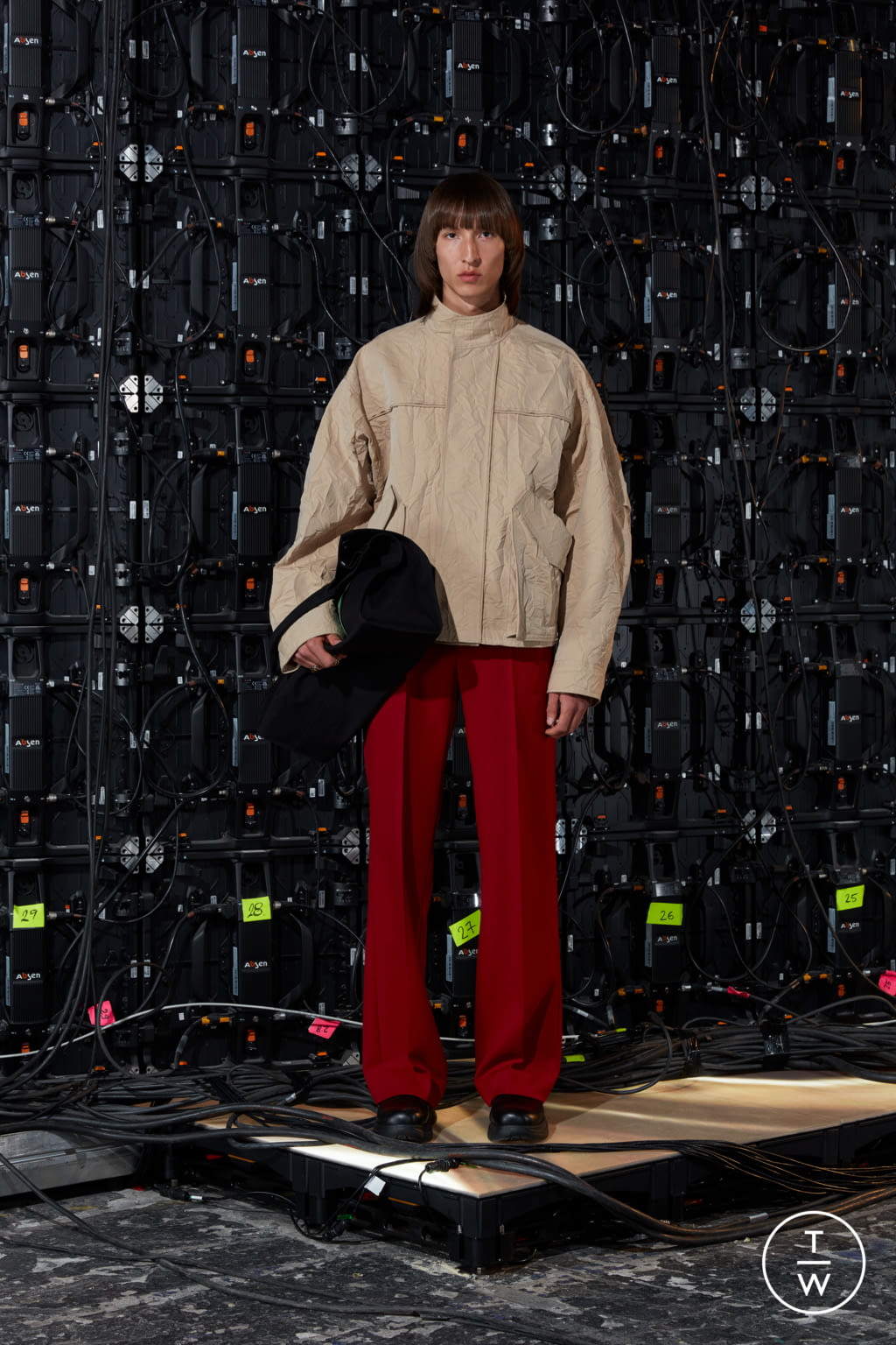 Fashion Week Paris Spring/Summer 2022 look 37 from the Wooyoungmi collection menswear
