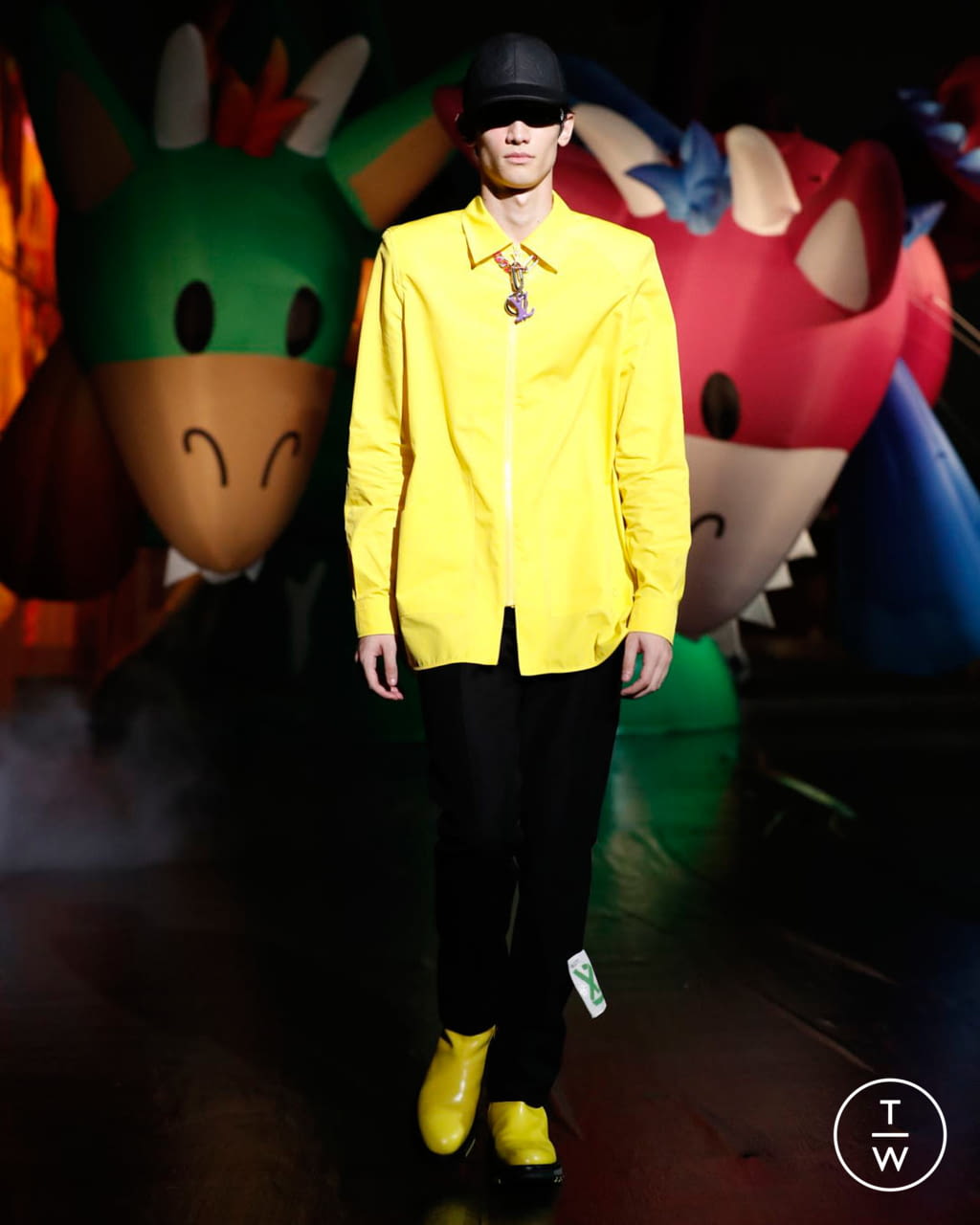 Fashion Week Paris Spring/Summer 2021 look 97 from the Louis Vuitton collection 男装