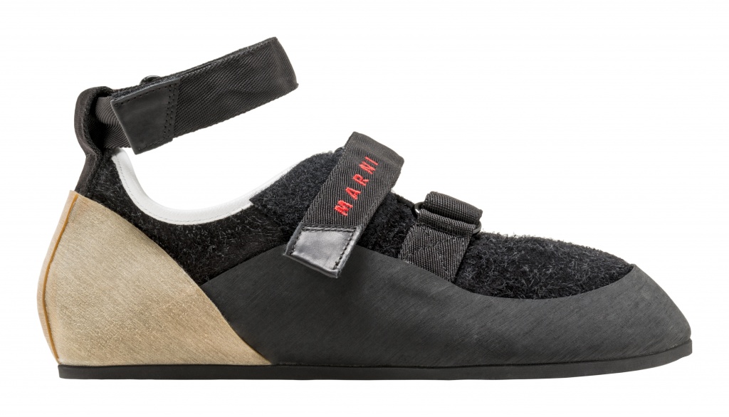 Fashion Week Milan Spring/Summer 2019 look 37 from the Marni collection menswear accessories