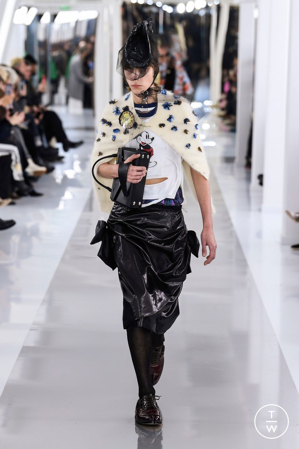 Fashion Week Paris Fall/Winter 2023 look 29 from the Maison Margiela collection menswear