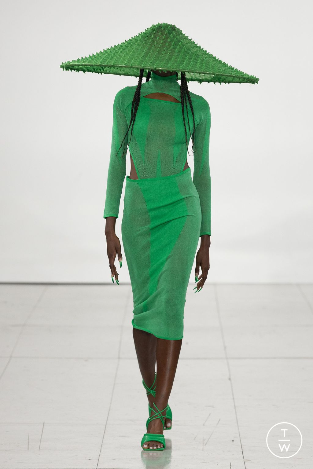 Fashion Week London Spring/Summer 2023 look 1 from the Chet Lo collection womenswear