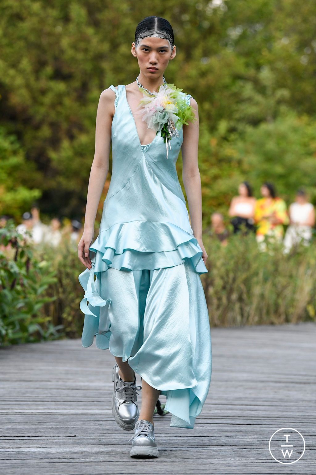 Fashion Week New York Spring/Summer 2023 look 9 de la collection Collina Strada womenswear
