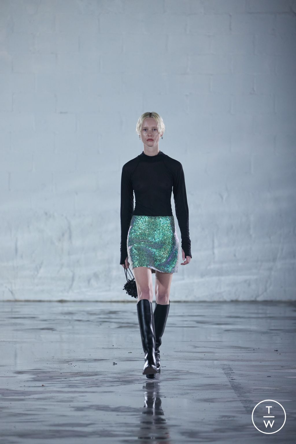 Fashion Week New York Fall/Winter 2023 look 35 de la collection Helmut Lang womenswear