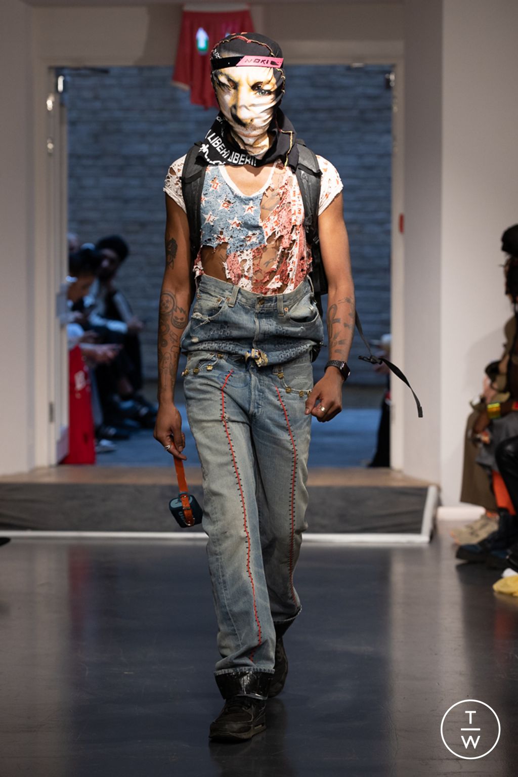 Fashion Week London Spring/Summer 2023 look 38 from the NOKI collection womenswear
