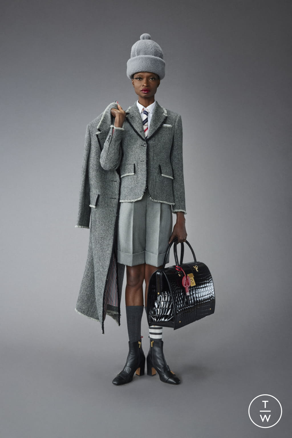 Fashion Week New York Pre-Fall 2022 look 38 from the Thom Browne collection 女装
