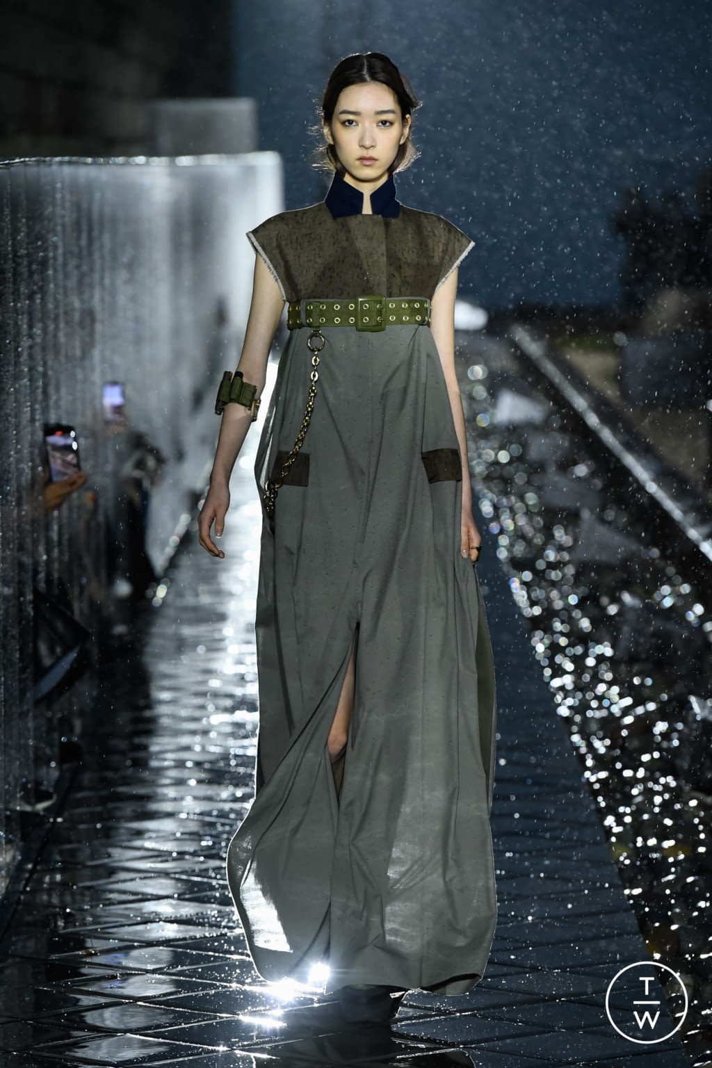 Fashion Week Paris Spring/Summer 2021 look 38 de la collection Sacai womenswear