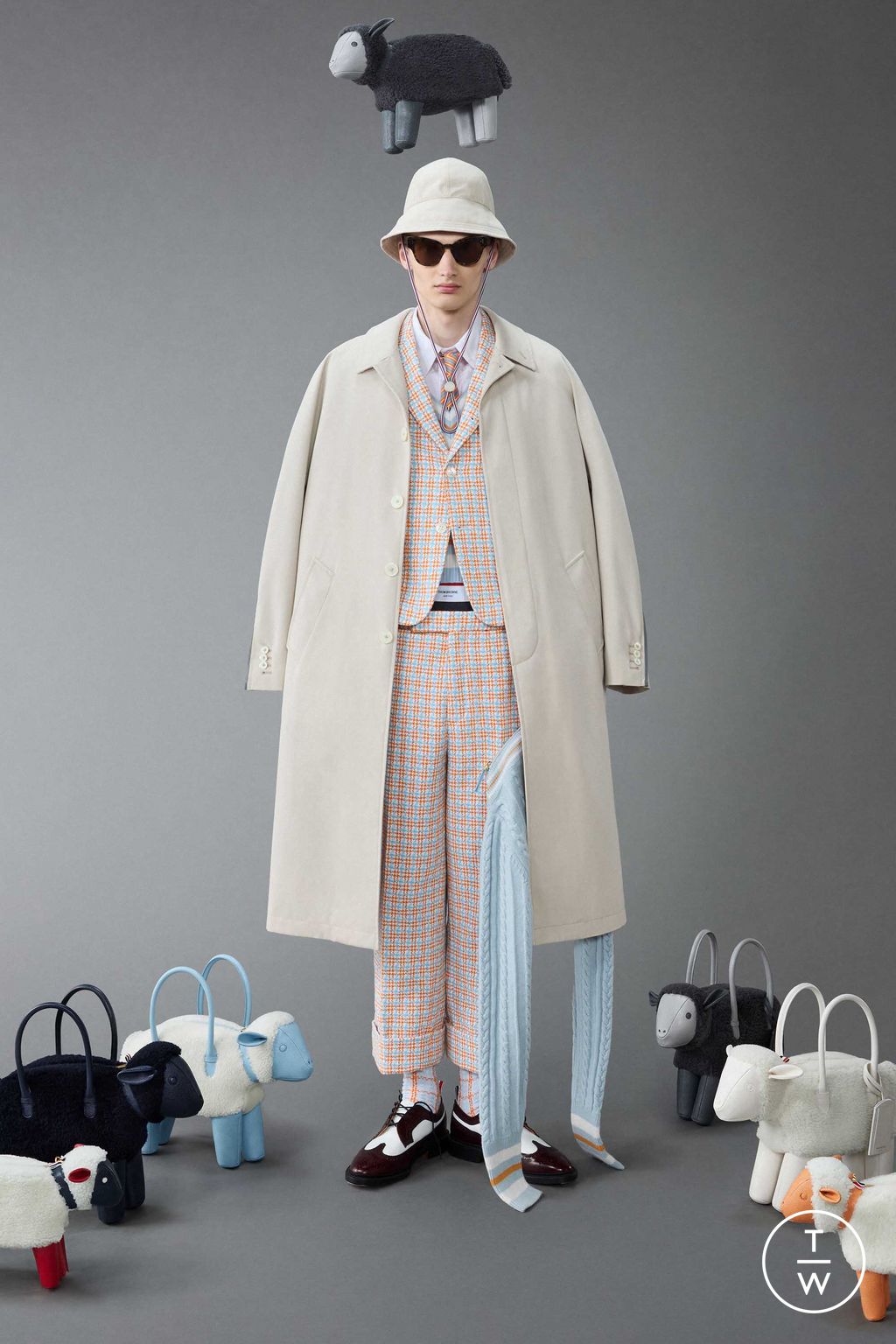 Fashion Week New York Resort 2024 look 38 from the Thom Browne collection menswear