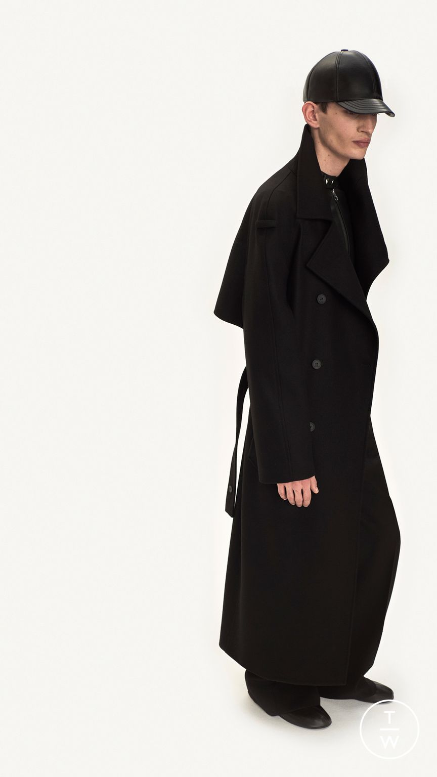 Fashion Week Paris Pre-Fall 2025 look 38 from the Courrèges collection womenswear