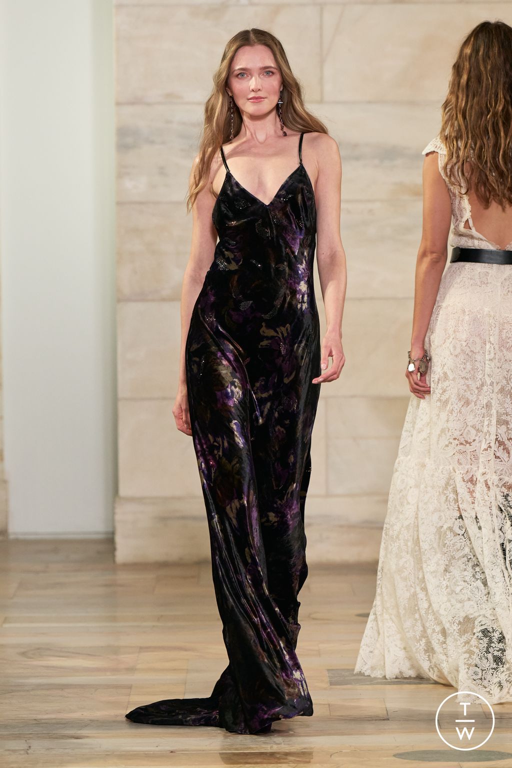 Fashion Week New York Fall/Winter 2025 look 38 from the Ralph Lauren collection womenswear