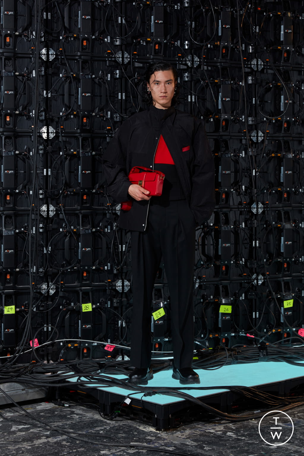 Fashion Week Paris Spring/Summer 2022 look 38 from the Wooyoungmi collection menswear
