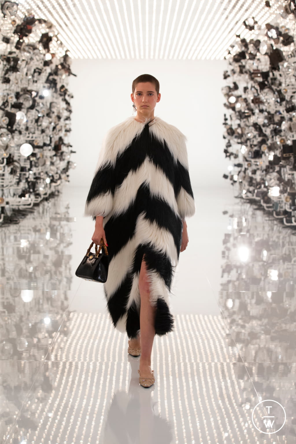 Fashion Week Milan Fall/Winter 2021 look 38 de la collection Gucci womenswear