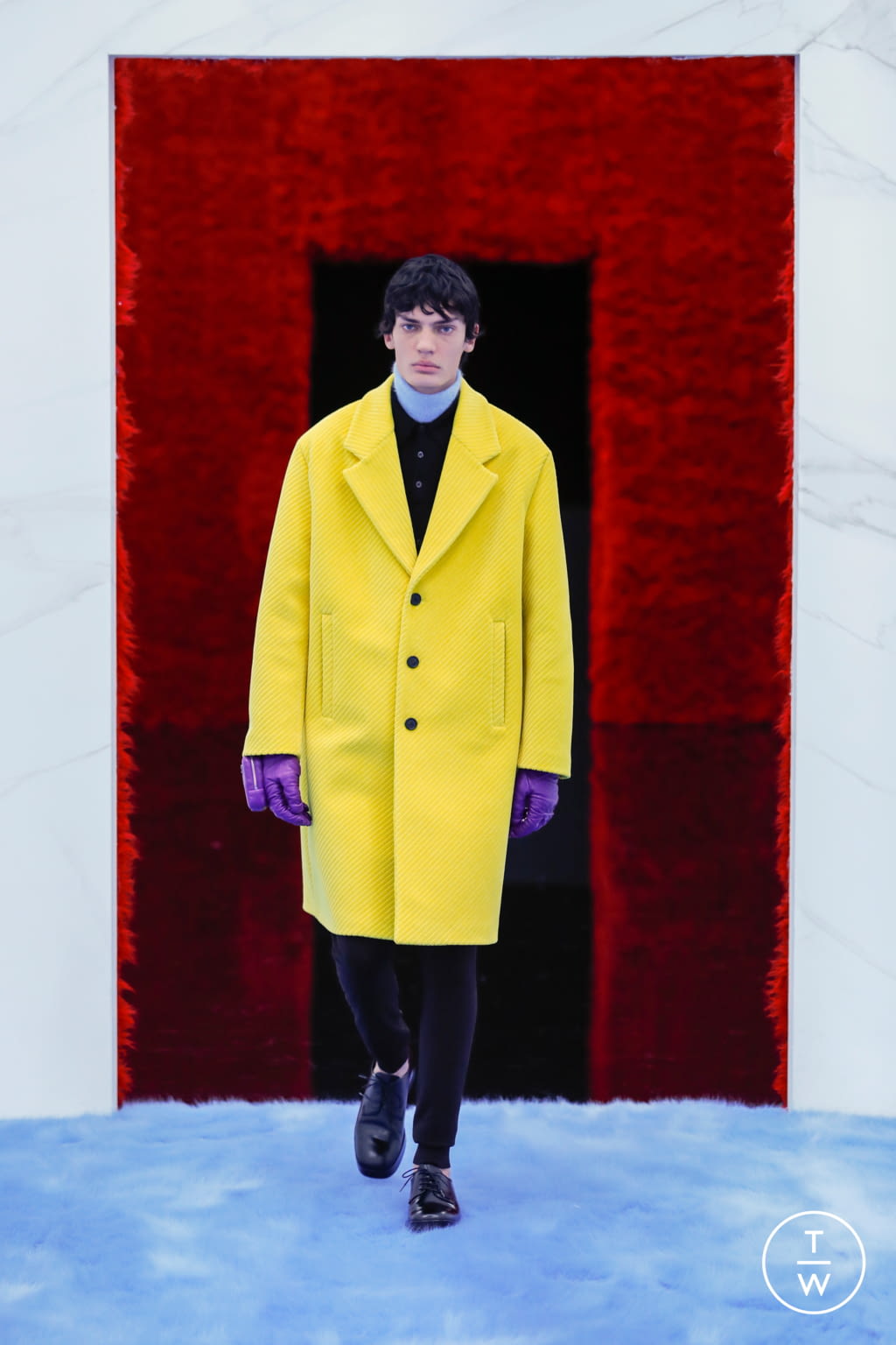 Fashion Week Milan Fall/Winter 2021 look 38 from the Prada collection 男装