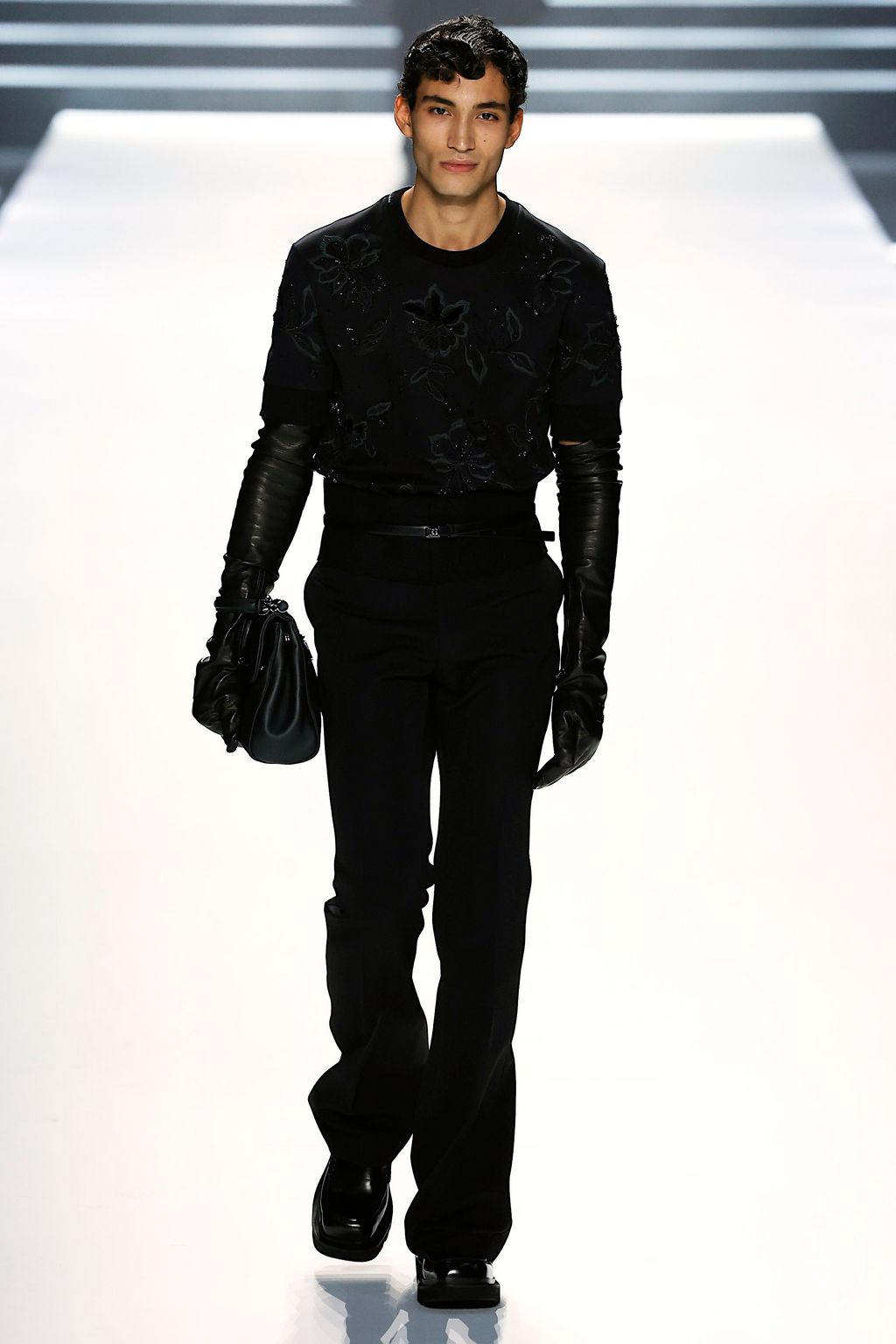 Fashion Week Milan Fall/Winter 2023 look 9 from the Dolce & Gabbana collection menswear