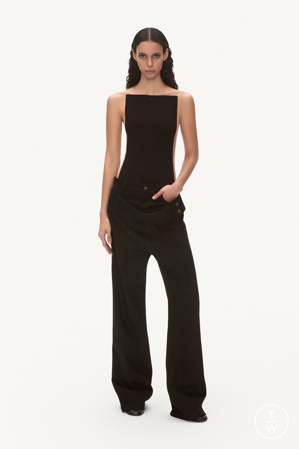 Fashion Week Paris Resort 2025 look 38 from the Courrèges collection womenswear