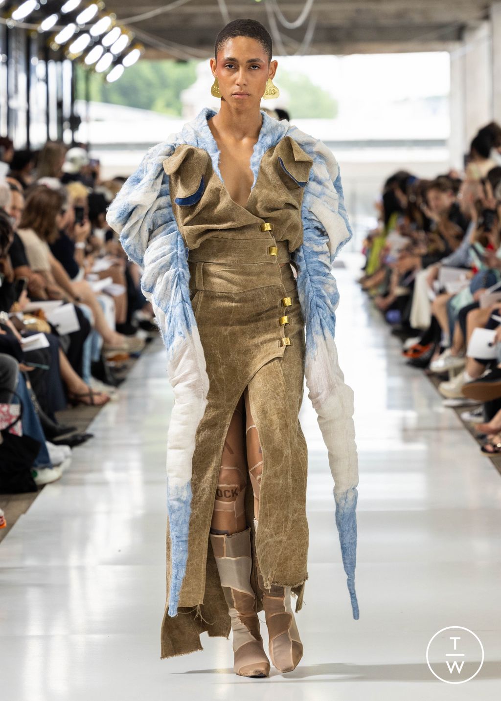 Fashion Week Paris Spring/Summer 2024 look 38 de la collection IFM PARIS menswear