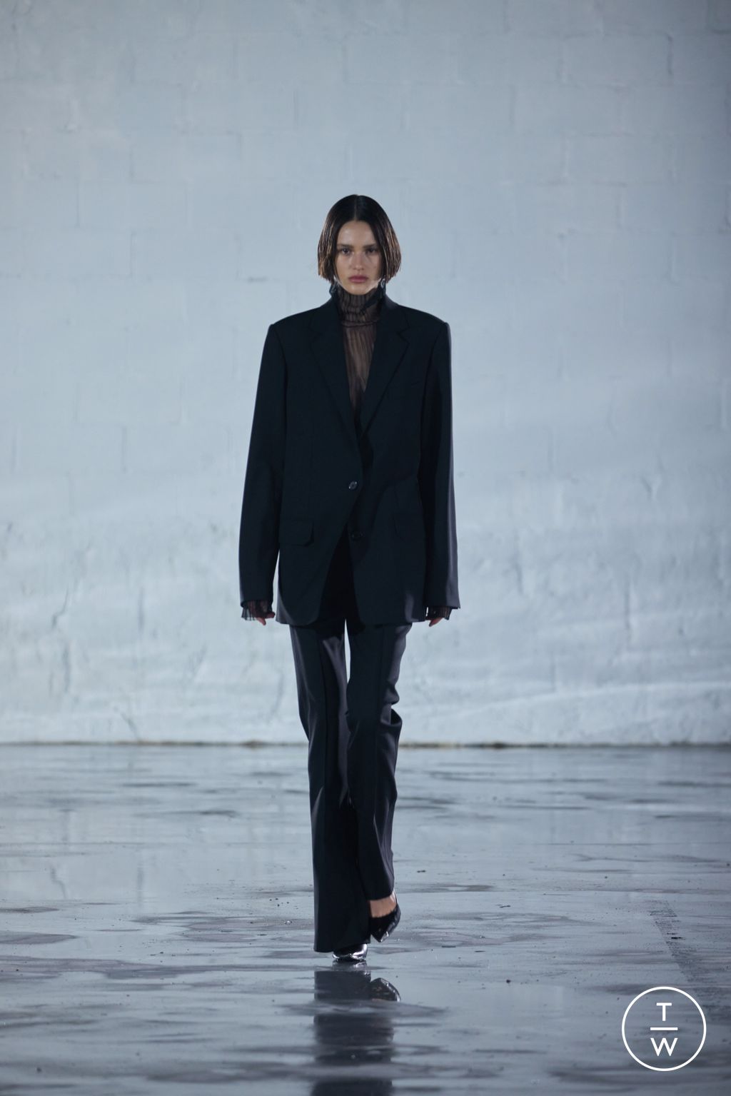 Fashion Week New York Fall/Winter 2023 look 36 from the Helmut Lang collection 女装