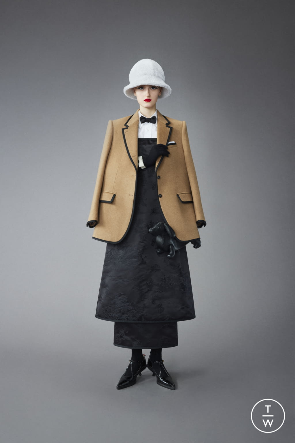 Fashion Week New York Pre-Fall 2022 look 39 from the Thom Browne collection 女装