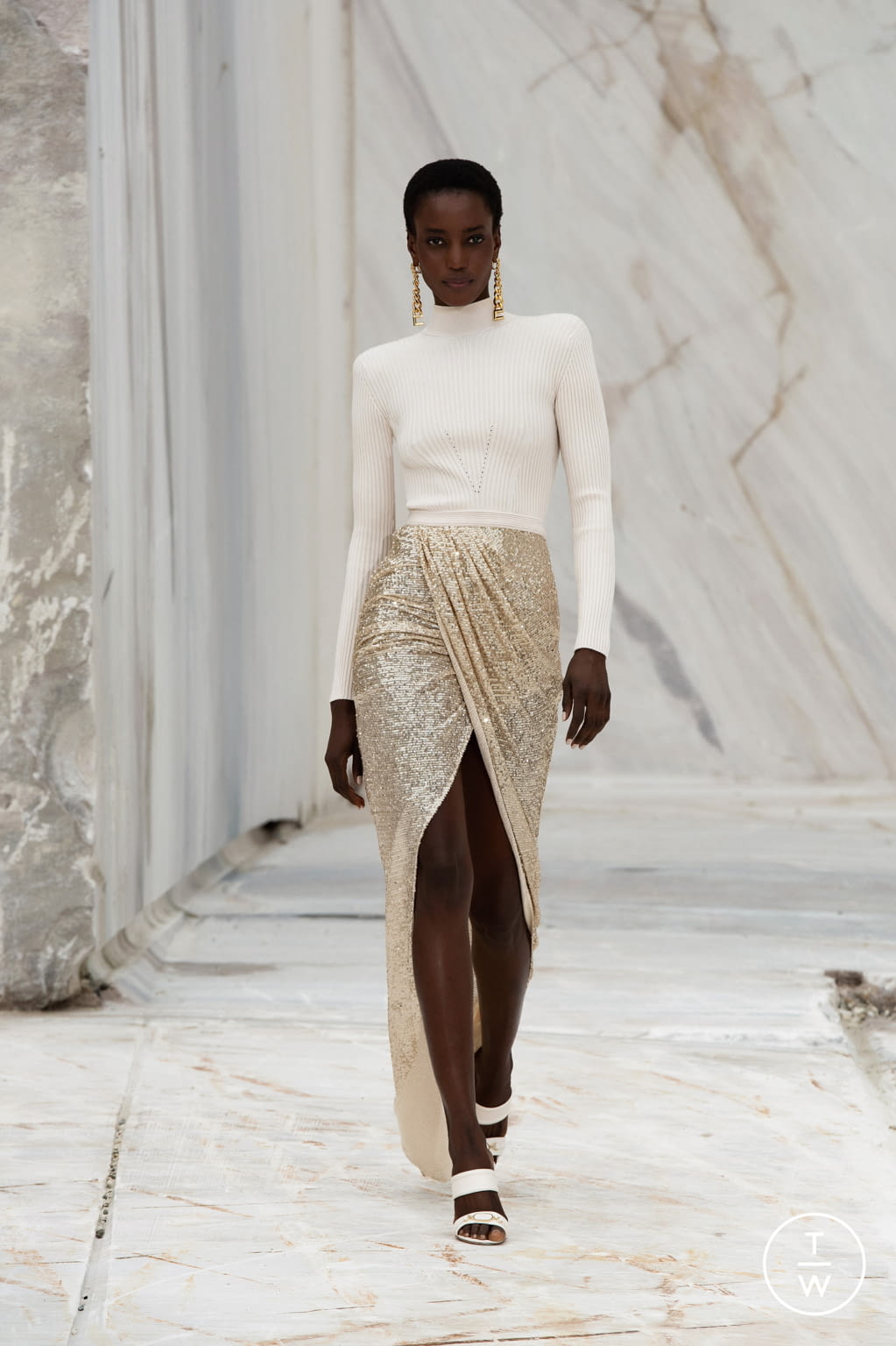 Fashion Week Milan Spring/Summer 2022 look 39 from the Elisabetta Franchi collection womenswear