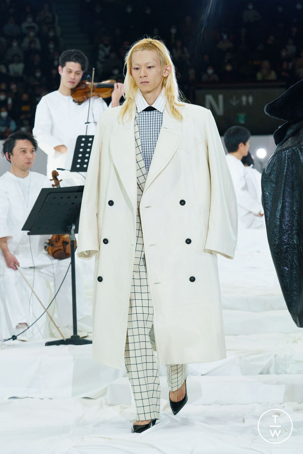 Fashion Week Milan Fall/Winter 2023 look 39 from the Marni collection 女装