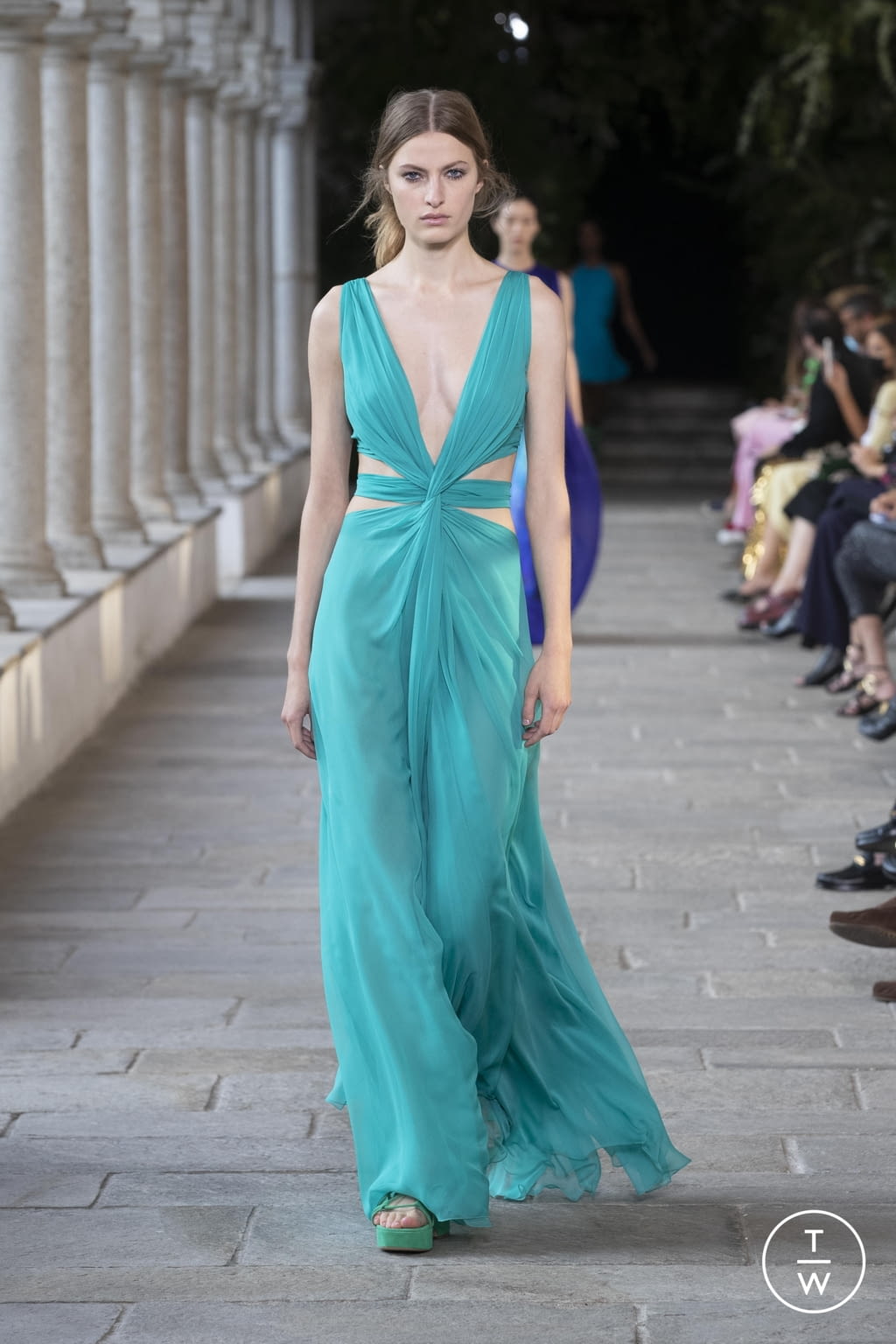 Fashion Week Milan Spring/Summer 2022 look 39 from the Alberta Ferretti collection womenswear