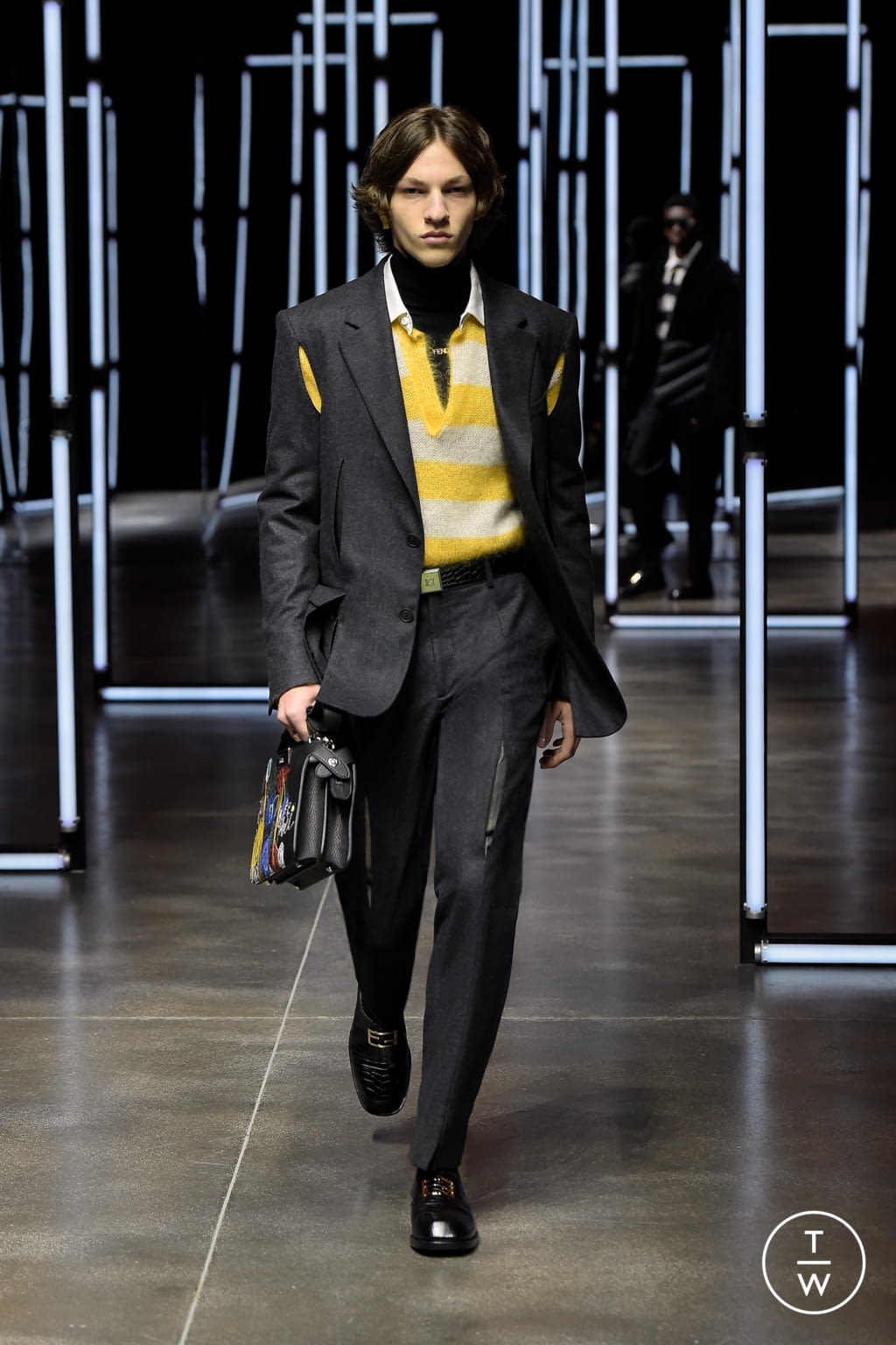Fashion Week Milan Fall/Winter 2021 look 39 de la collection Fendi menswear