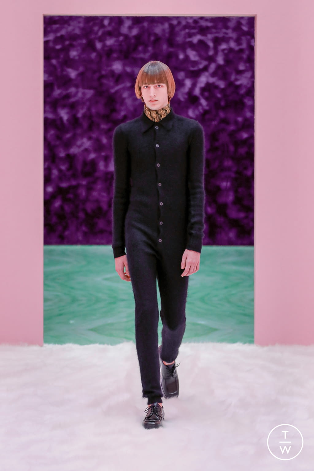 Fashion Week Milan Fall/Winter 2021 look 39 from the Prada collection menswear