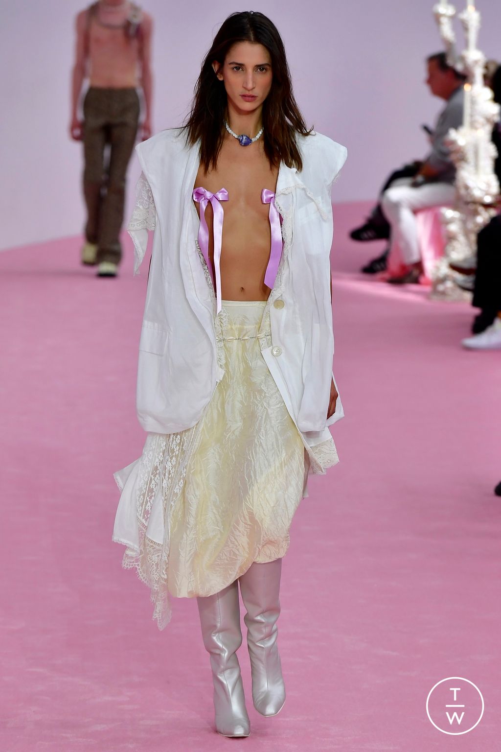 Fashion Week Paris Spring/Summer 2023 look 16 de la collection Acne Studios womenswear