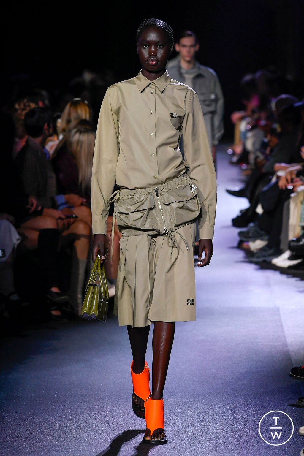 Fashion Week Paris Spring/Summer 2023 look 24 from the Miu Miu collection 女装