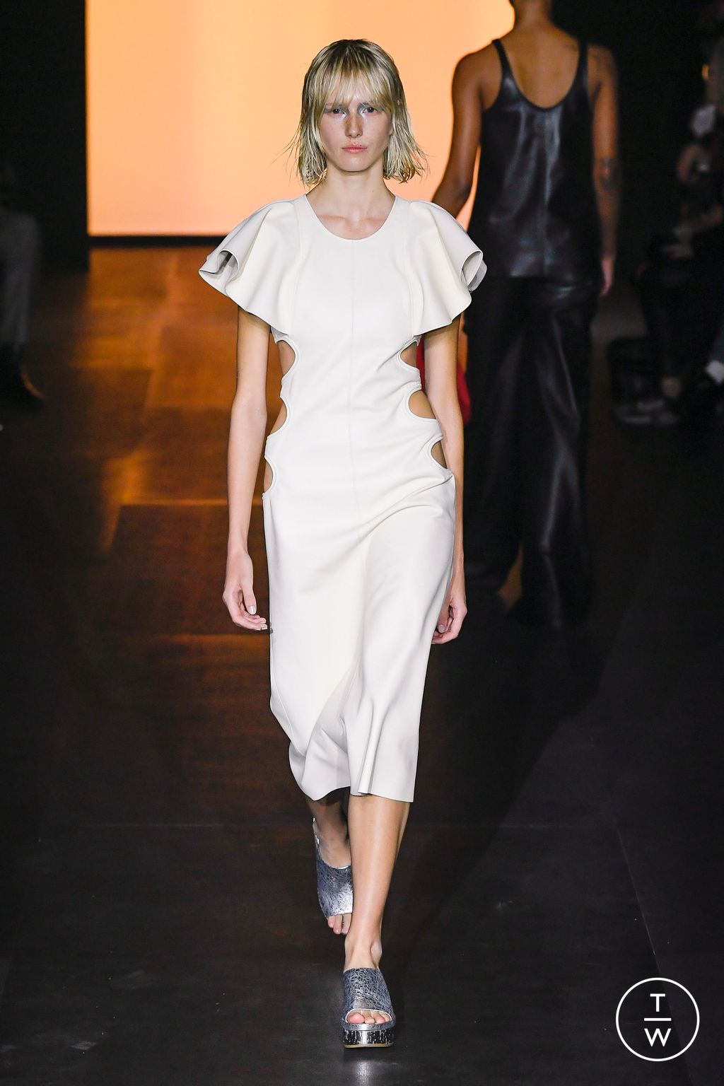 Fashion Week Paris Spring/Summer 2023 look 10 from the Chloé collection womenswear