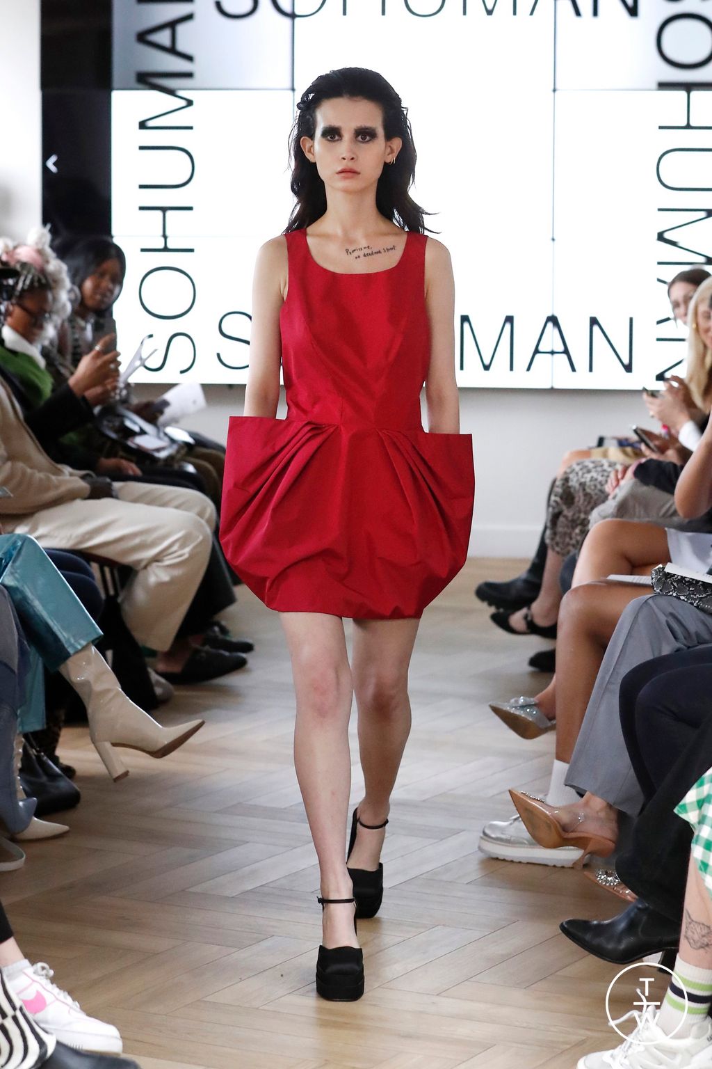 Fashion Week London Spring/Summer 2023 look 10 from the SOHUMAN collection womenswear