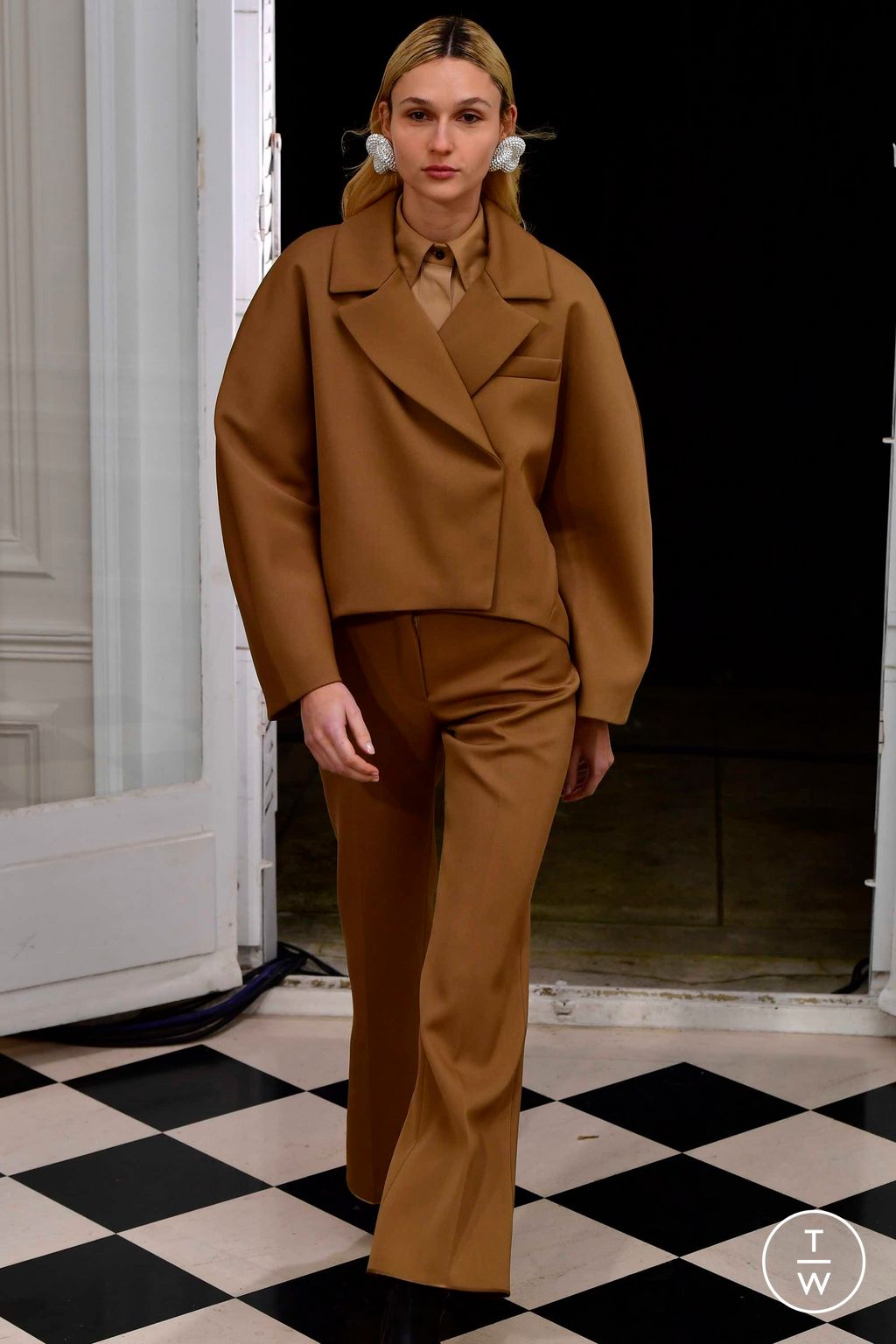 Fashion Week Paris Spring/Summer 2023 look 11 from the Maison Rabih Kayrouz collection 高级定制