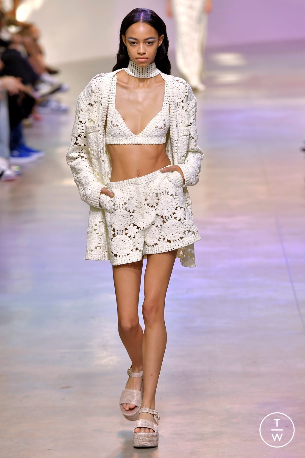 Fashion Week Paris Spring/Summer 2023 look 2 de la collection Elie Saab womenswear
