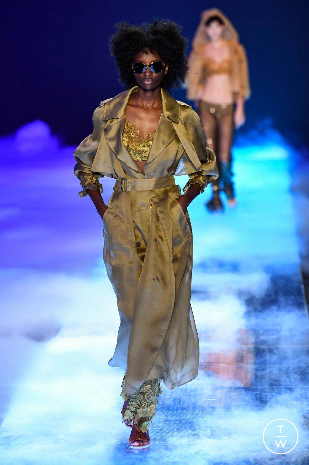 Fashion Week Milan Spring/Summer 2023 look 38 from the Alberta Ferretti collection womenswear