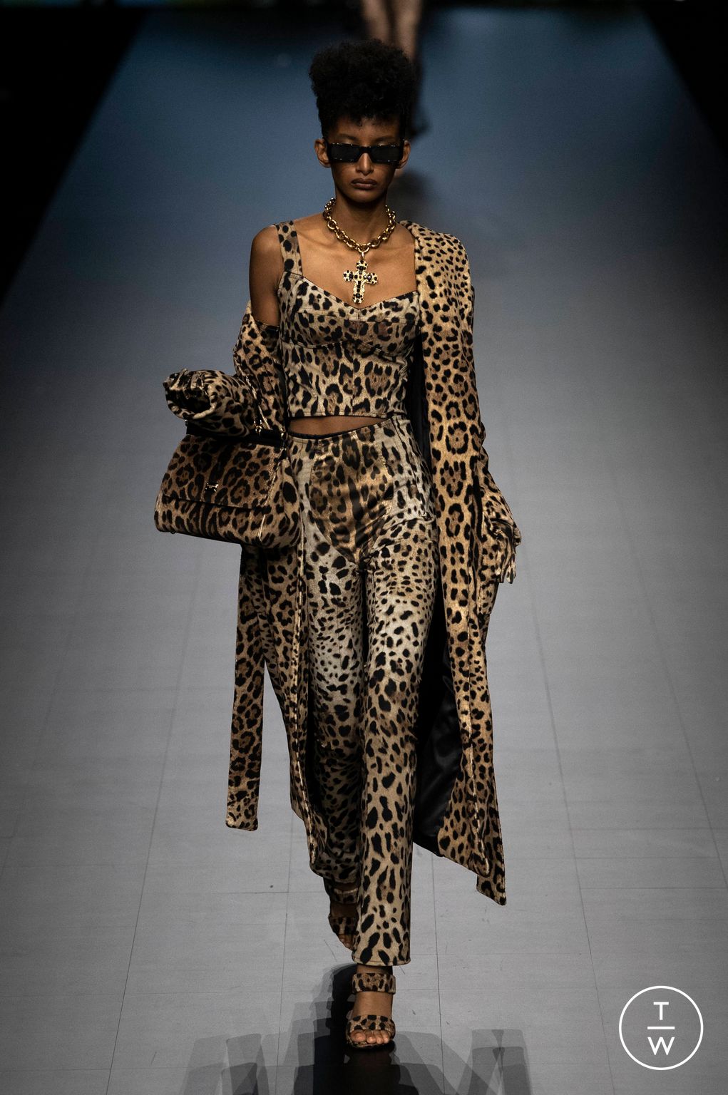 Fashion Week Milan Spring/Summer 2023 look 47 from the Dolce & Gabbana collection womenswear