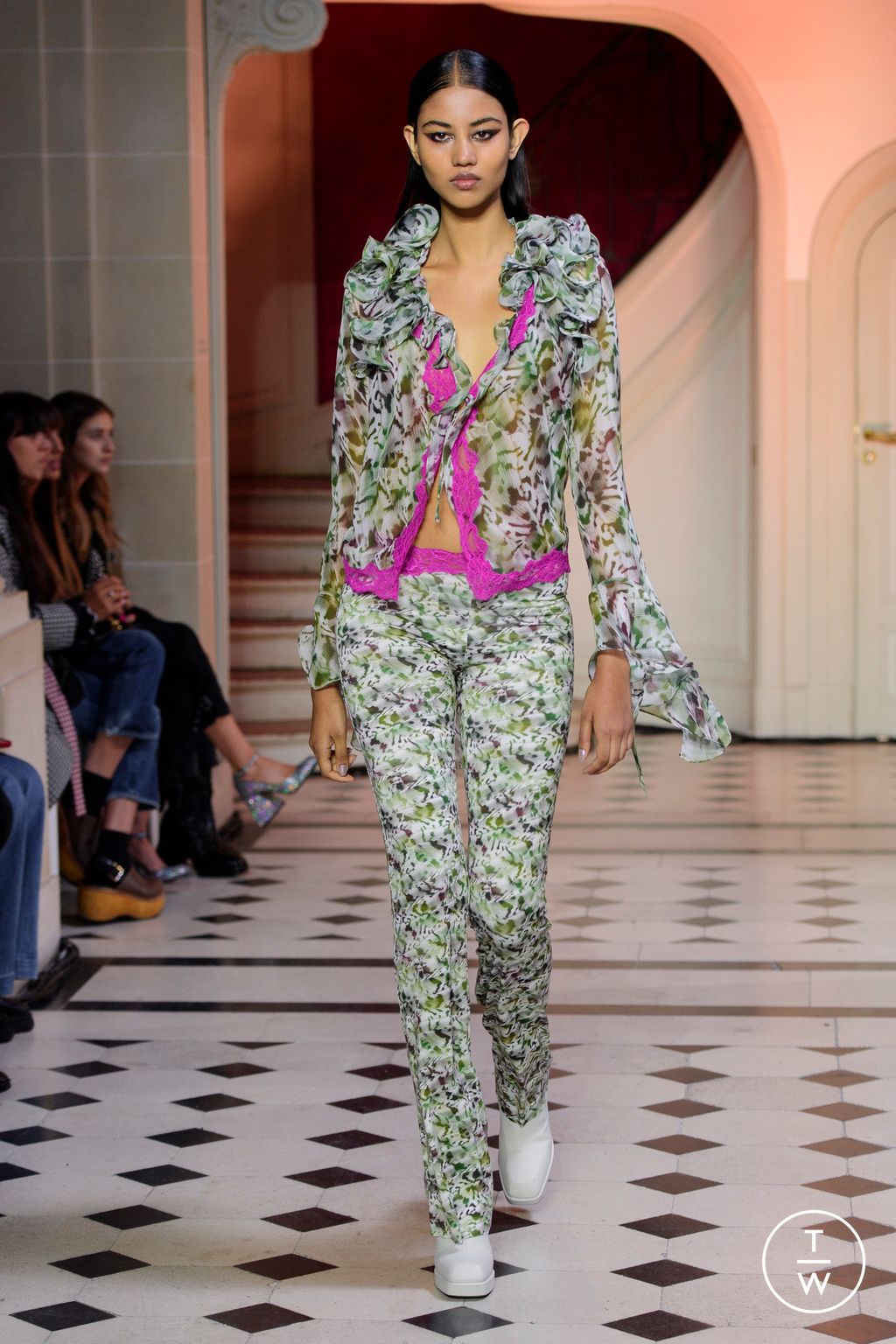 Fashion Week Paris Spring/Summer 2023 look 16 from the Vaillant collection womenswear