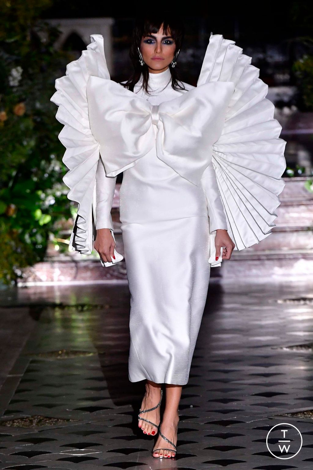 Fashion Week Paris Spring/Summer 2023 look 23 from the Juana Martin collection couture