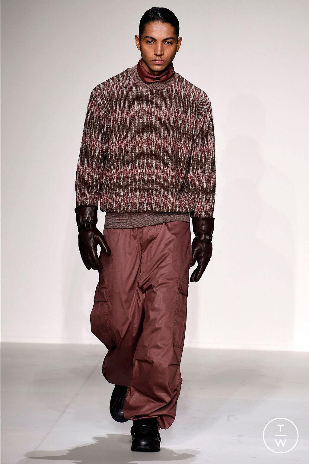 Fashion Week Milan Fall/Winter 2023 look 39 from the Emporio Armani collection menswear