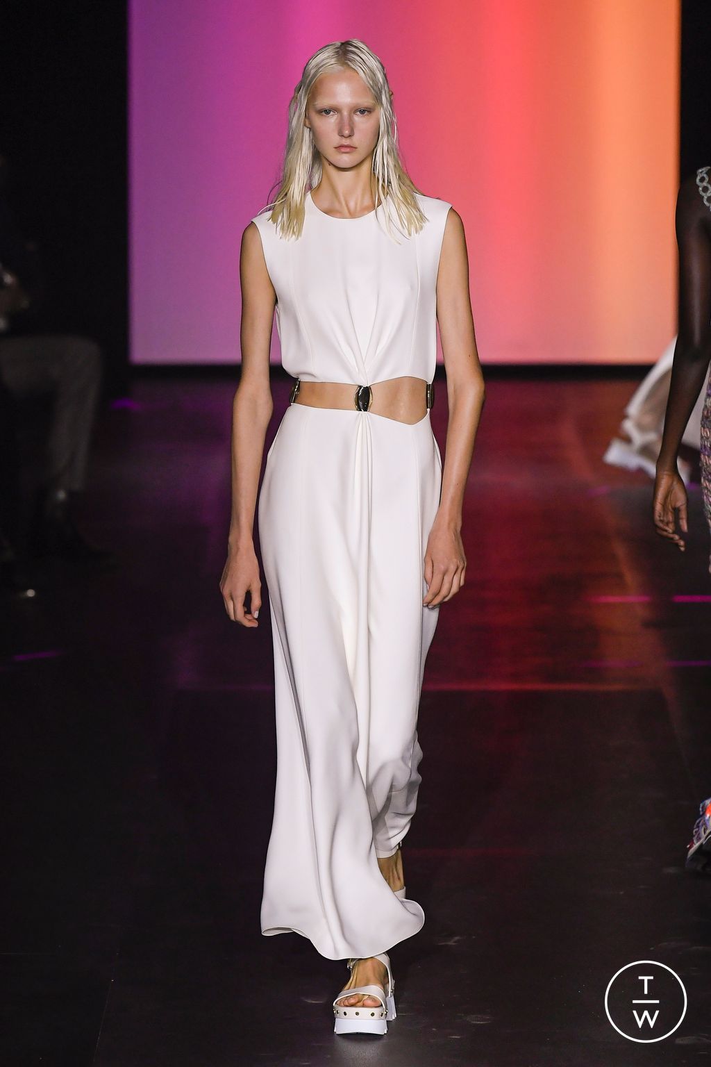 Fashion Week Paris Spring/Summer 2023 look 37 from the Chloé collection womenswear