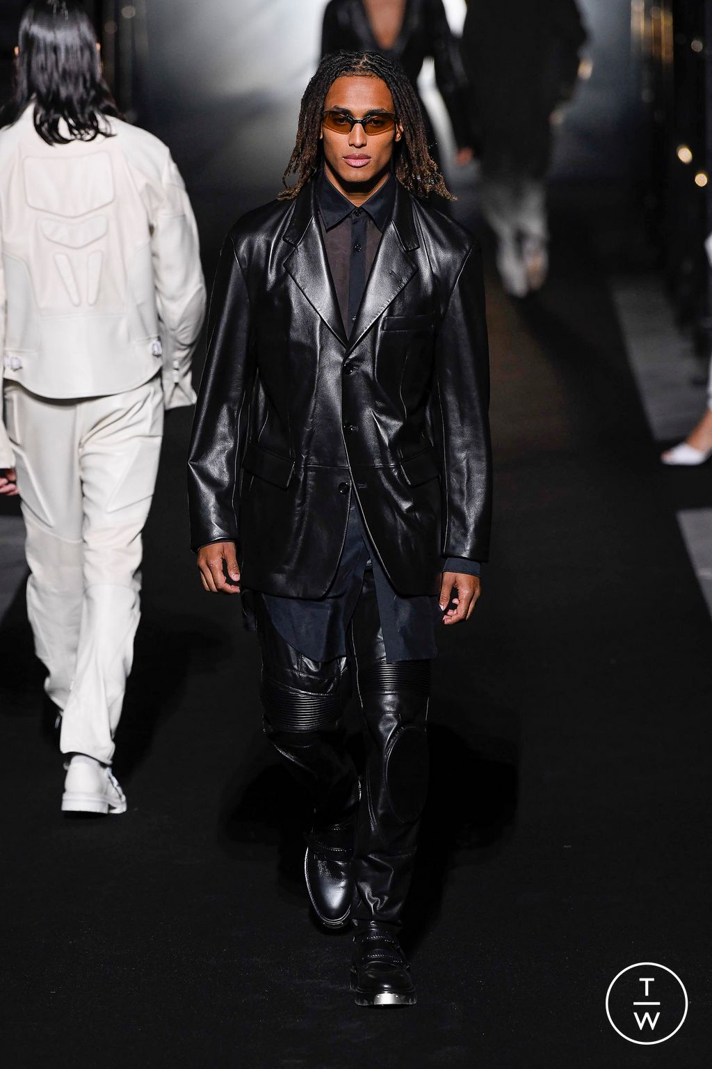 Fashion Week Milan Fall/Winter 2022 look 37 from the Boss collection 女装