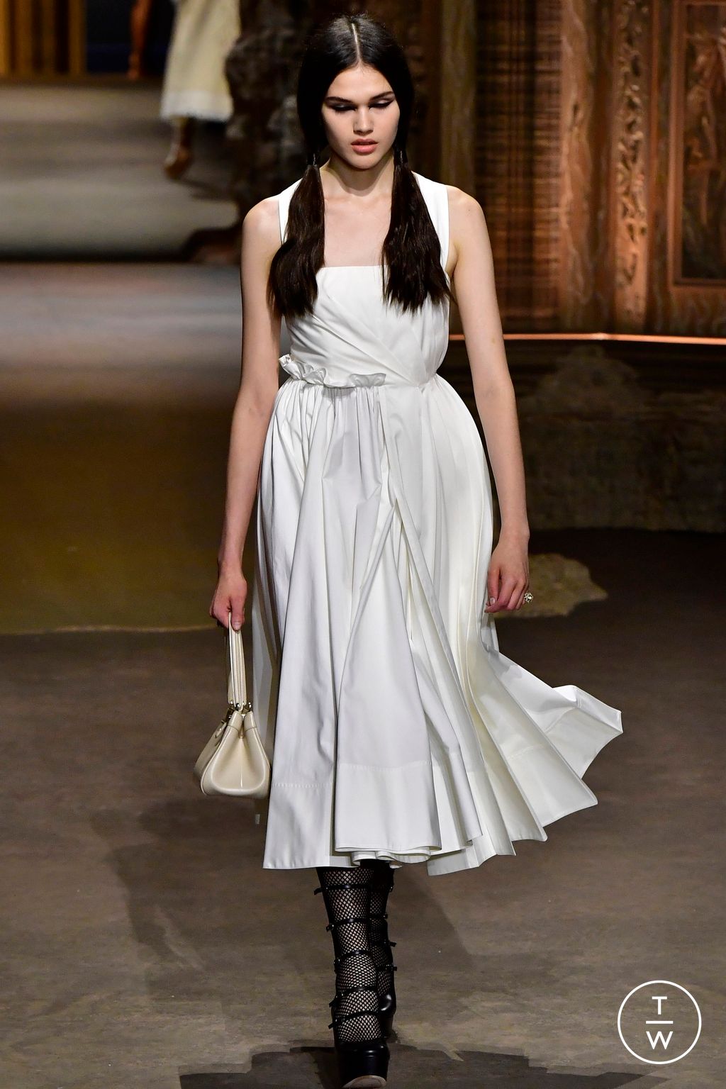 Fashion Week Paris Spring/Summer 2023 look 63 de la collection Christian Dior womenswear