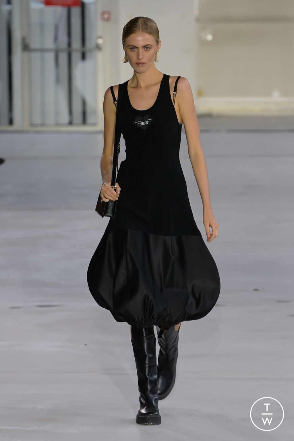 Fashion Week Paris Spring/Summer 2023 look 26 from the Victoria/tomas collection womenswear