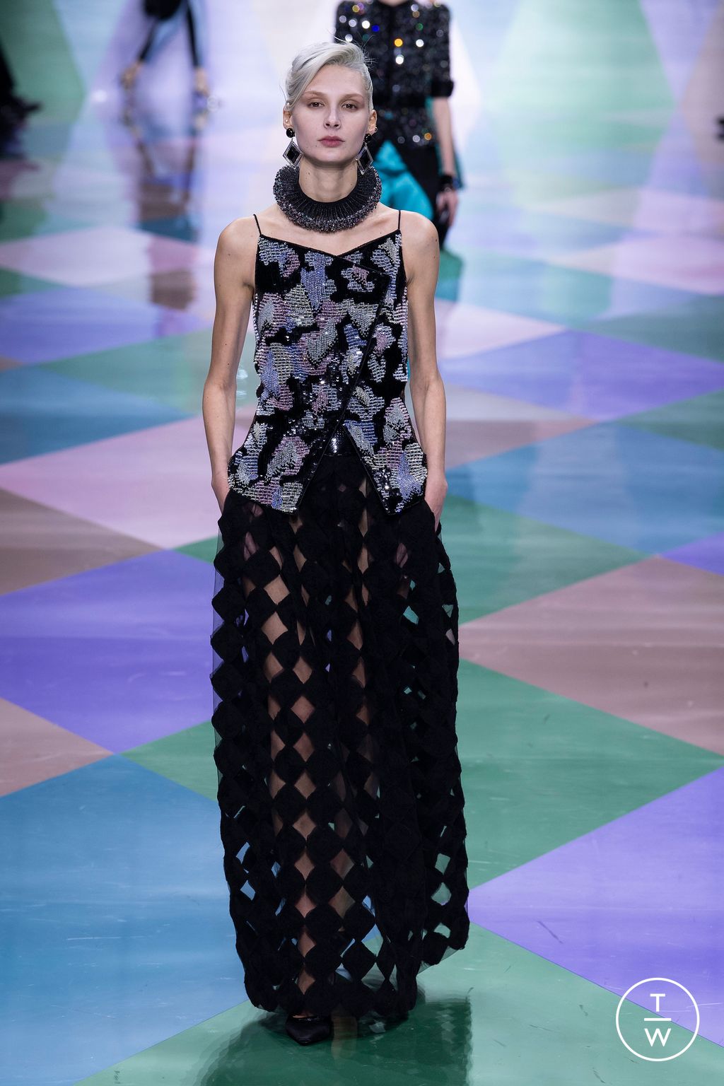 Fashion Week Paris Spring/Summer 2023 look 14 from the Giorgio Armani Privé collection 高级定制