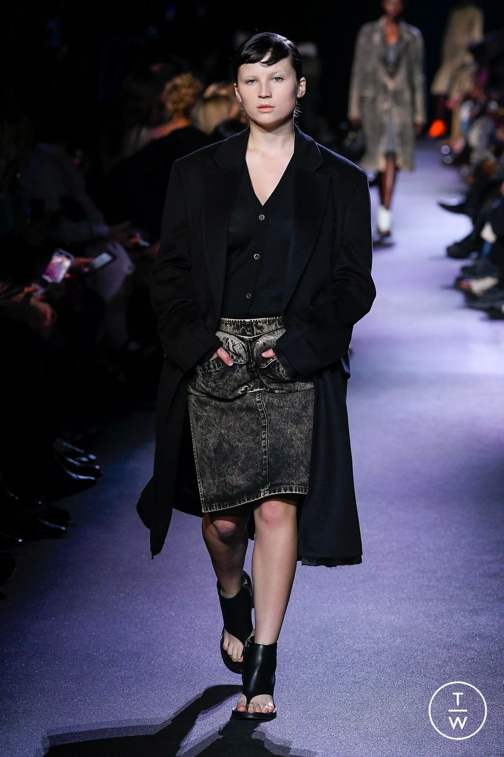 Fashion Week Paris Spring/Summer 2023 look 22 from the Miu Miu collection 女装