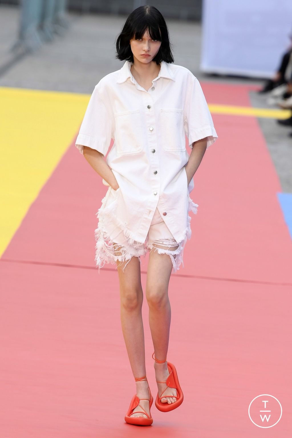Fashion Week Paris Spring/Summer 2023 look 22 de la collection Stella McCartney womenswear