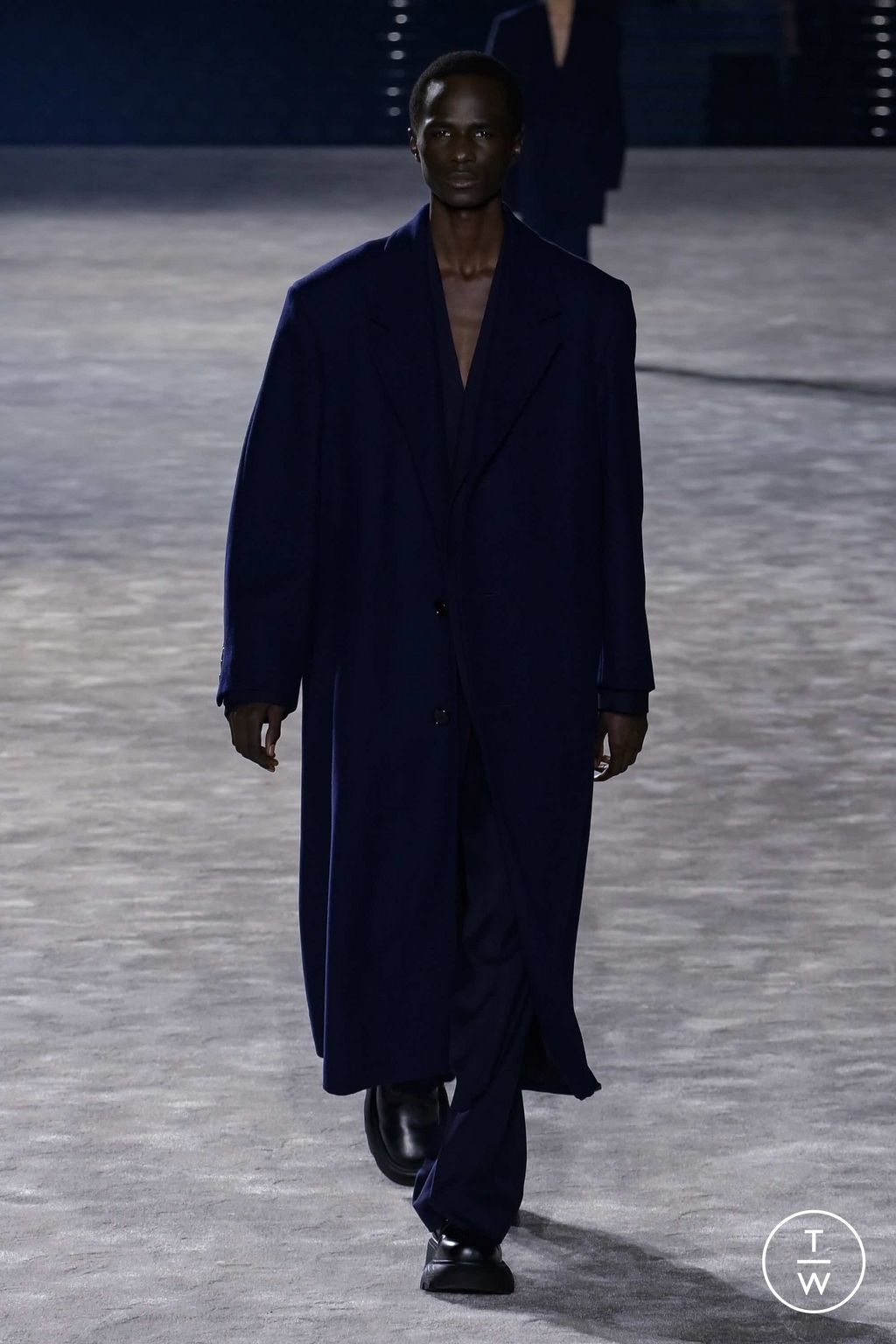 Fashion Week Paris Fall/Winter 2023 look 52 from the Ami collection 男装