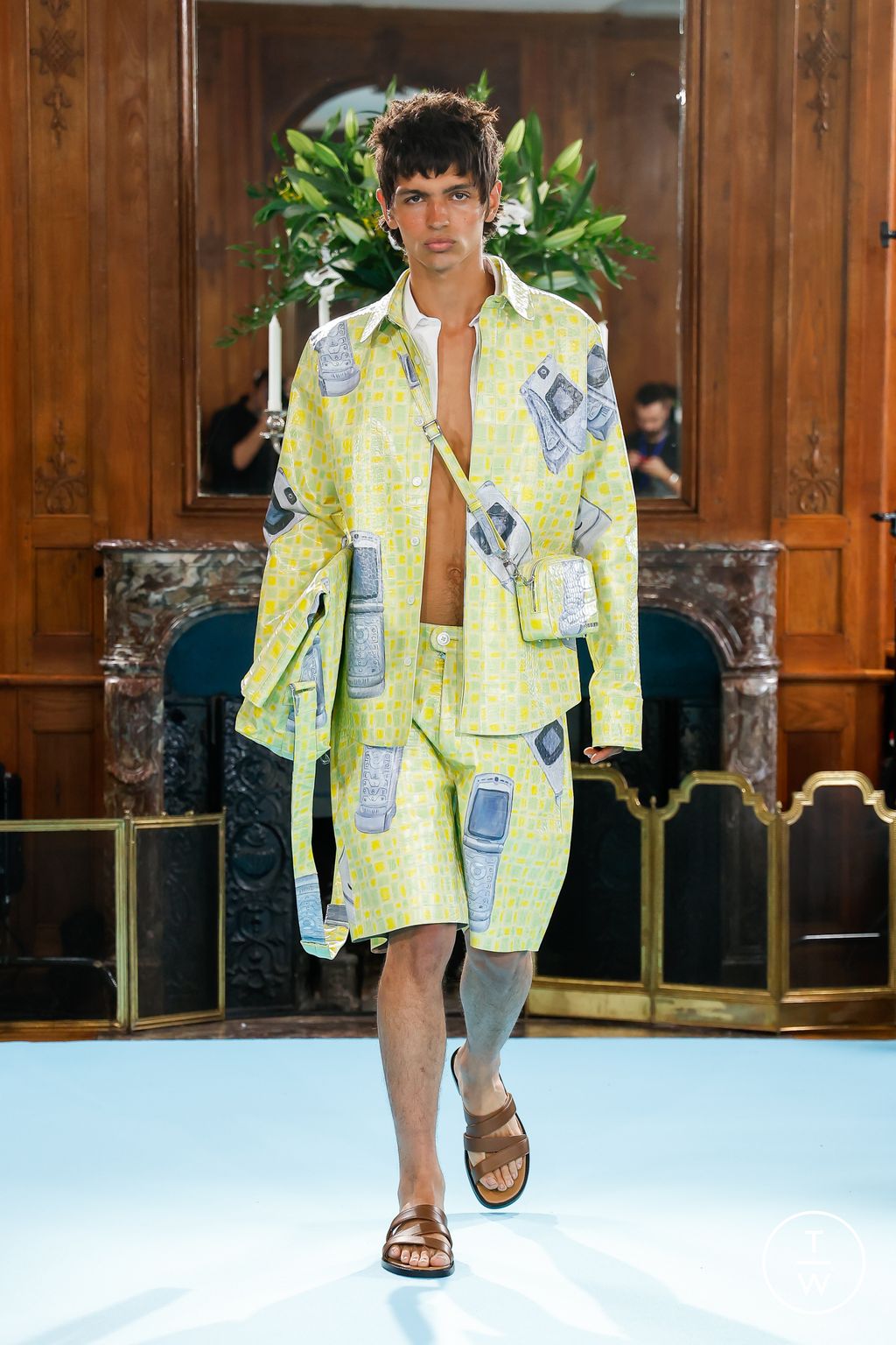 Fashion Week Paris Spring-Summer 2025 look 7 from the 3.PARADIS collection menswear