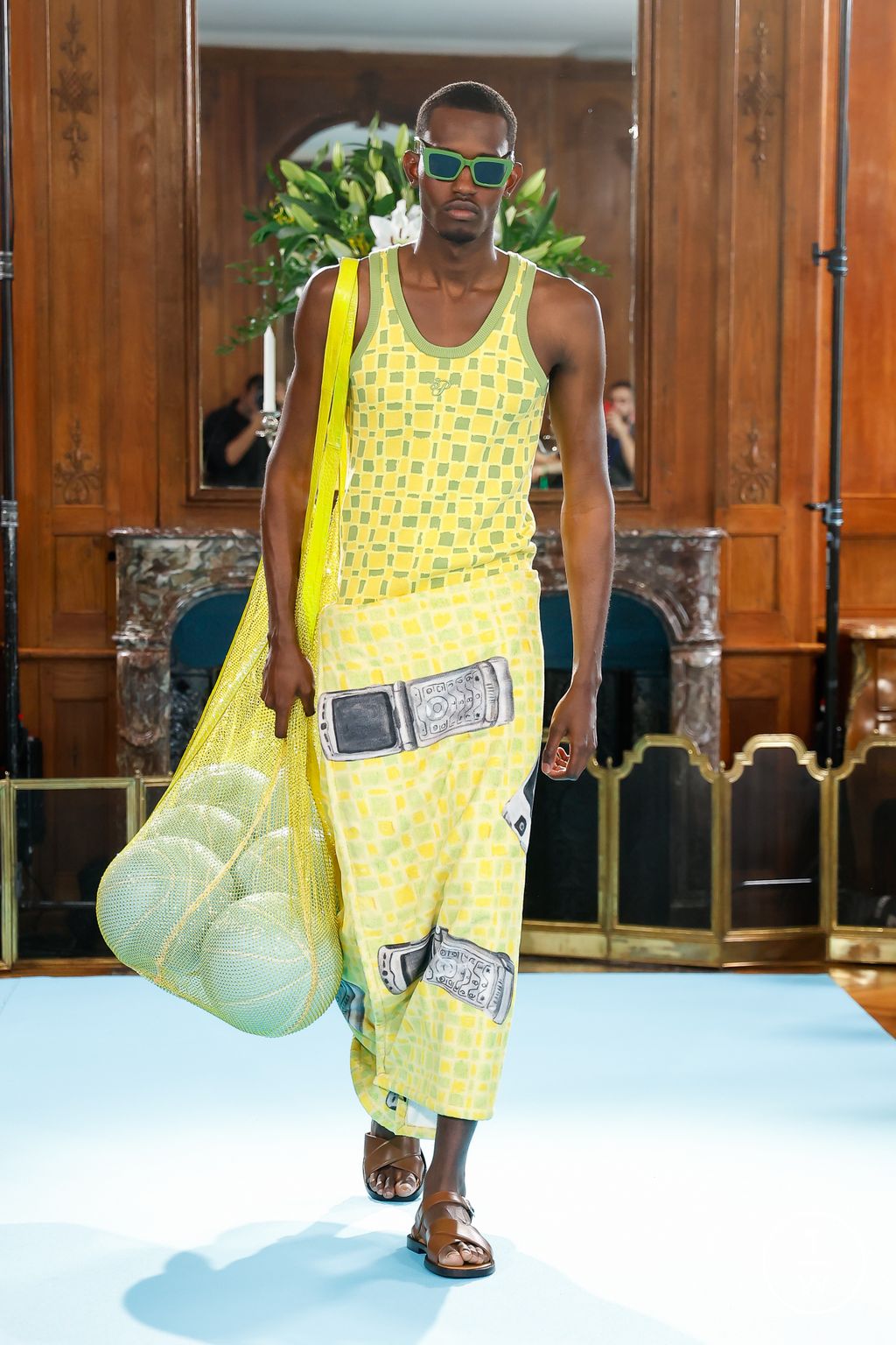 Fashion Week Paris Spring-Summer 2025 look 13 from the 3.PARADIS collection menswear