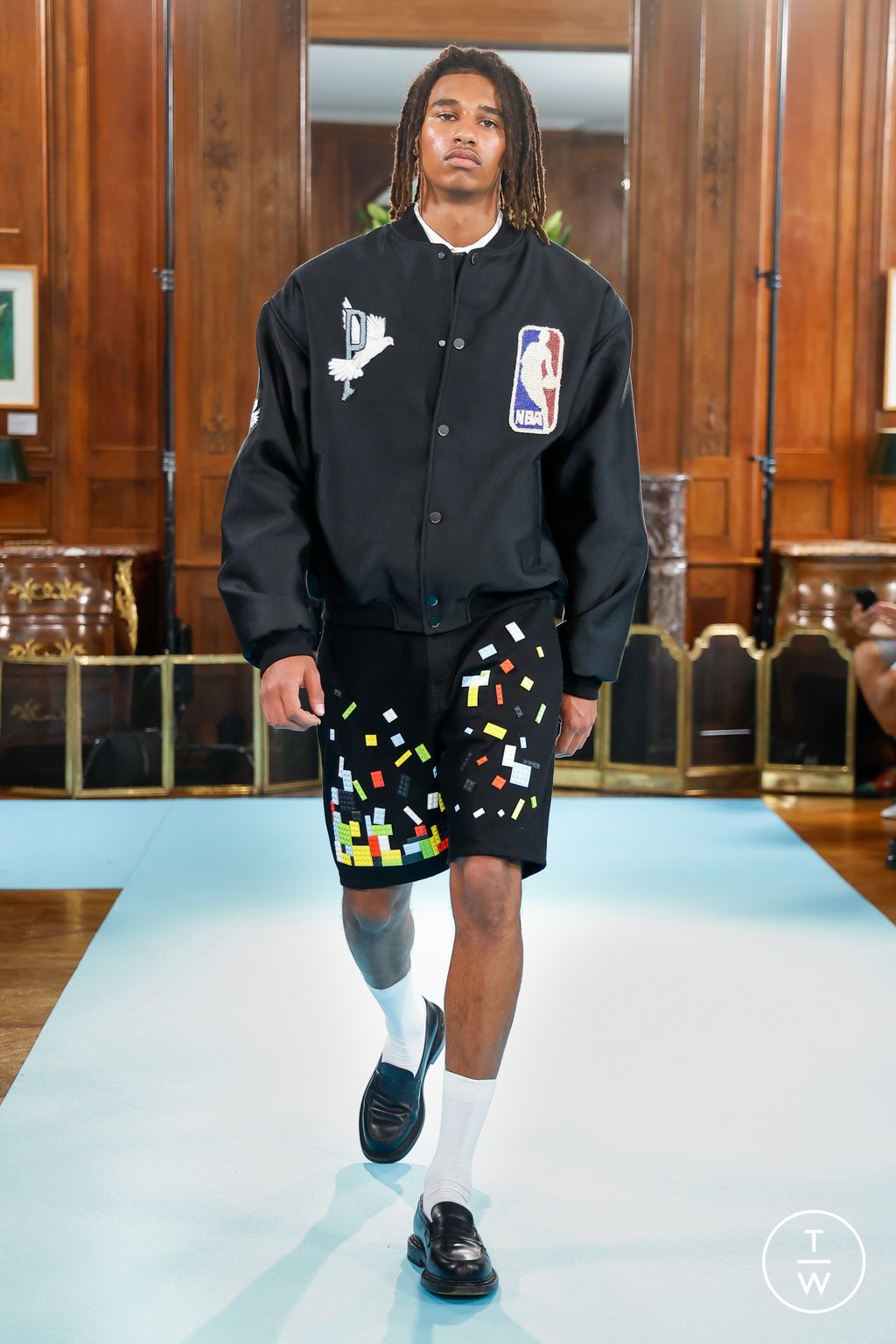 Fashion Week Paris Spring/Summer 2025 look 17 de la collection 3.PARADIS menswear